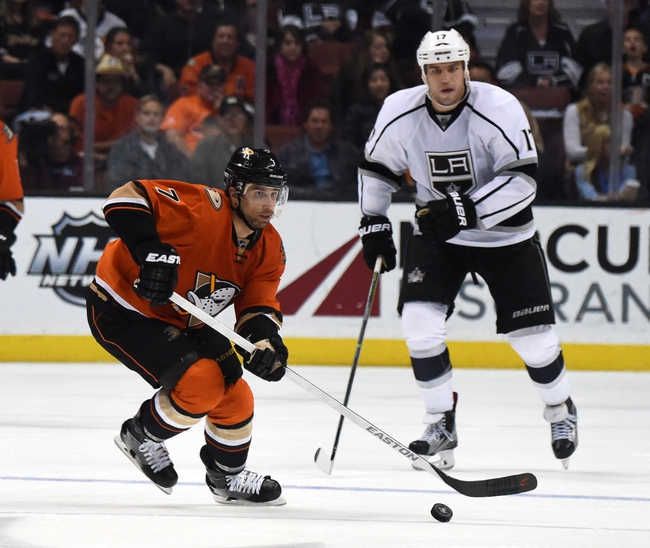 Ducks beat Kings 3-2, take over division lead