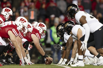 Cancelled: Wisconsin vs Purdue College Football Picks, Odds, Predictions 11/7/20